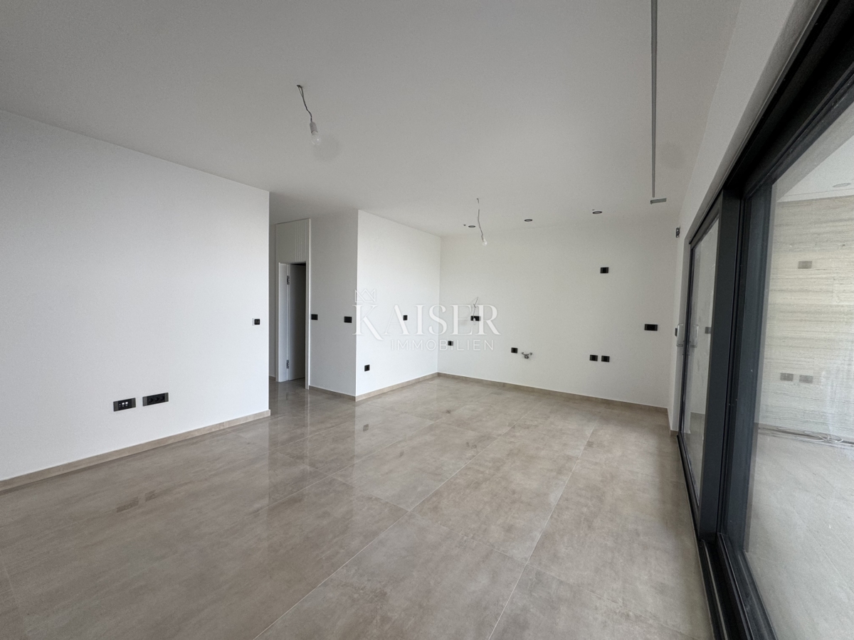 Zadar, Diklo - Luksuzno opremljen penthouse (103m2) 70 m od plaže