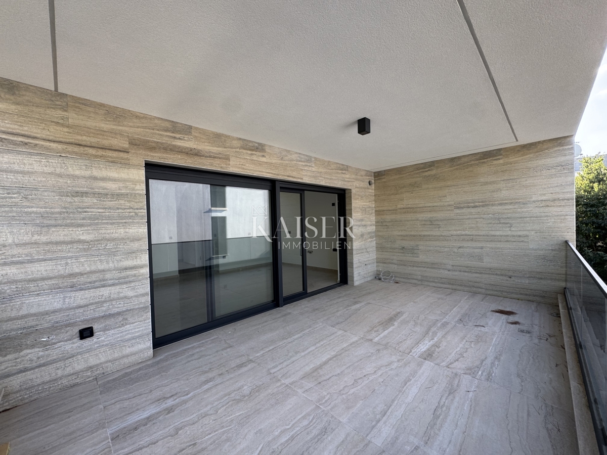 Zadar, Diklo - Luksuzno opremljen penthouse (103m2) 70 m od plaže