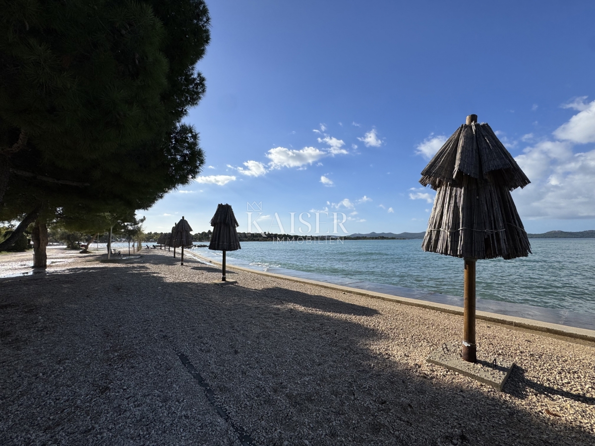 Zadar, Diklo - Luksuzno opremljen penthouse (103m2) 70 m od plaže