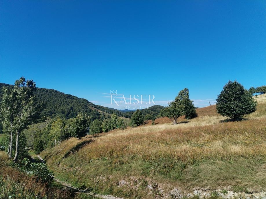 Begovo Razdolje, gradbeno zemljišče z razgledom