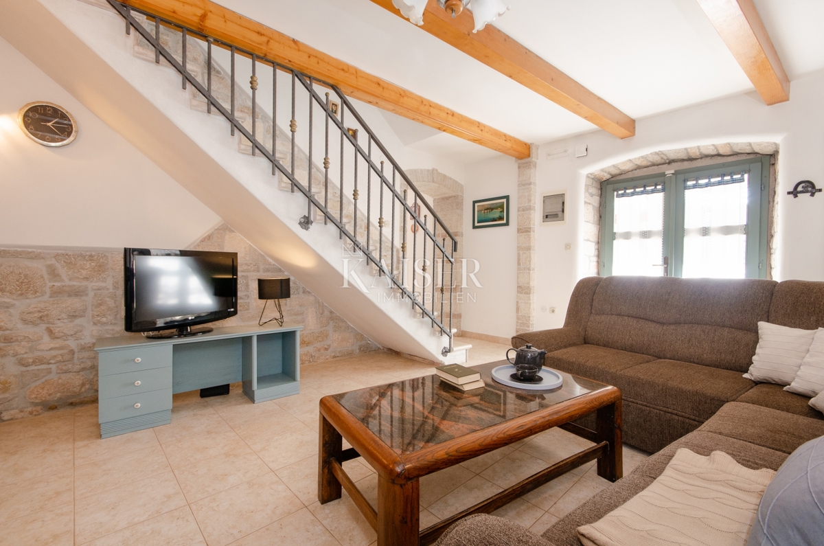 Istra, območje Rovinja - očarljiva kamnita hiša 170m2 z bazenom