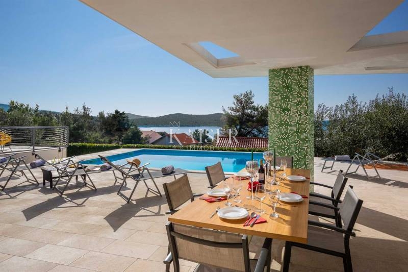 Vila Žaborić, Šibenik - Okolica, 175m2