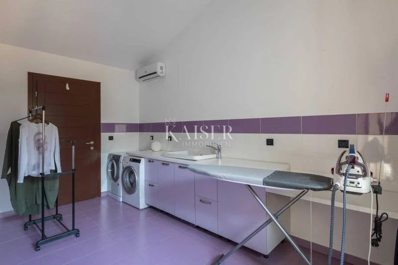 Vila Žaborić, Šibenik - Okolica, 175m2