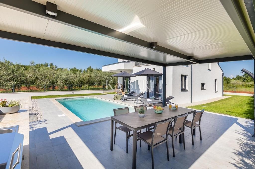 Istra, Poreč, vila z bazenom in pogledom na morje