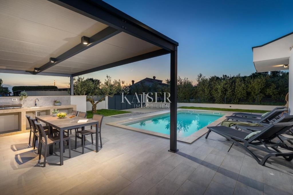 Istra, Poreč, vila z bazenom in pogledom na morje