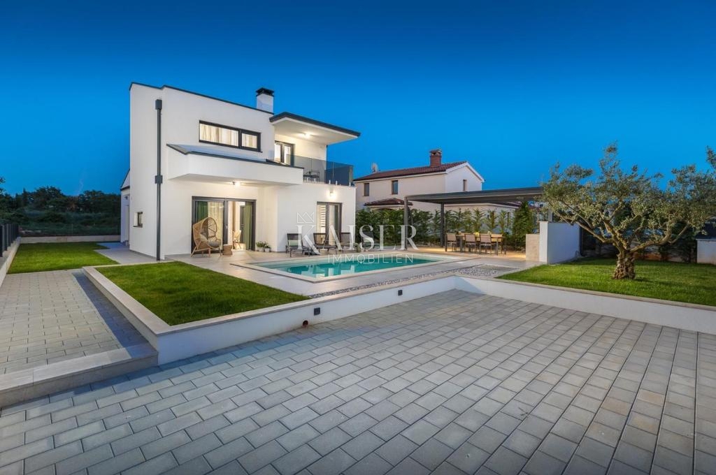 Istra, Poreč, vila z bazenom in pogledom na morje