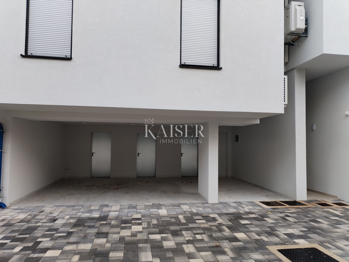 Istra, območje Umaga, stanovanje 66m2 300m od morja