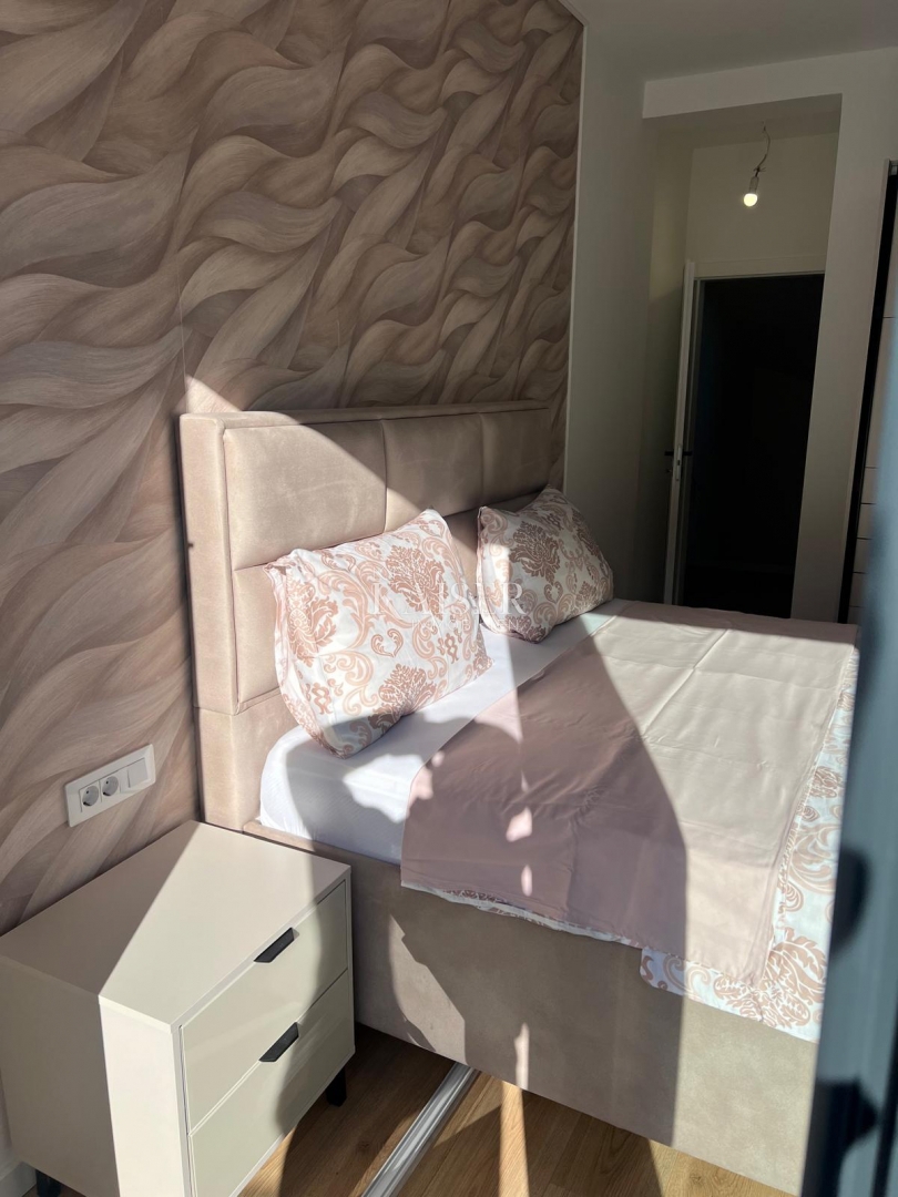 Srima, Vodice - Moderna trietažna hiša (S1) s pogledom na morje