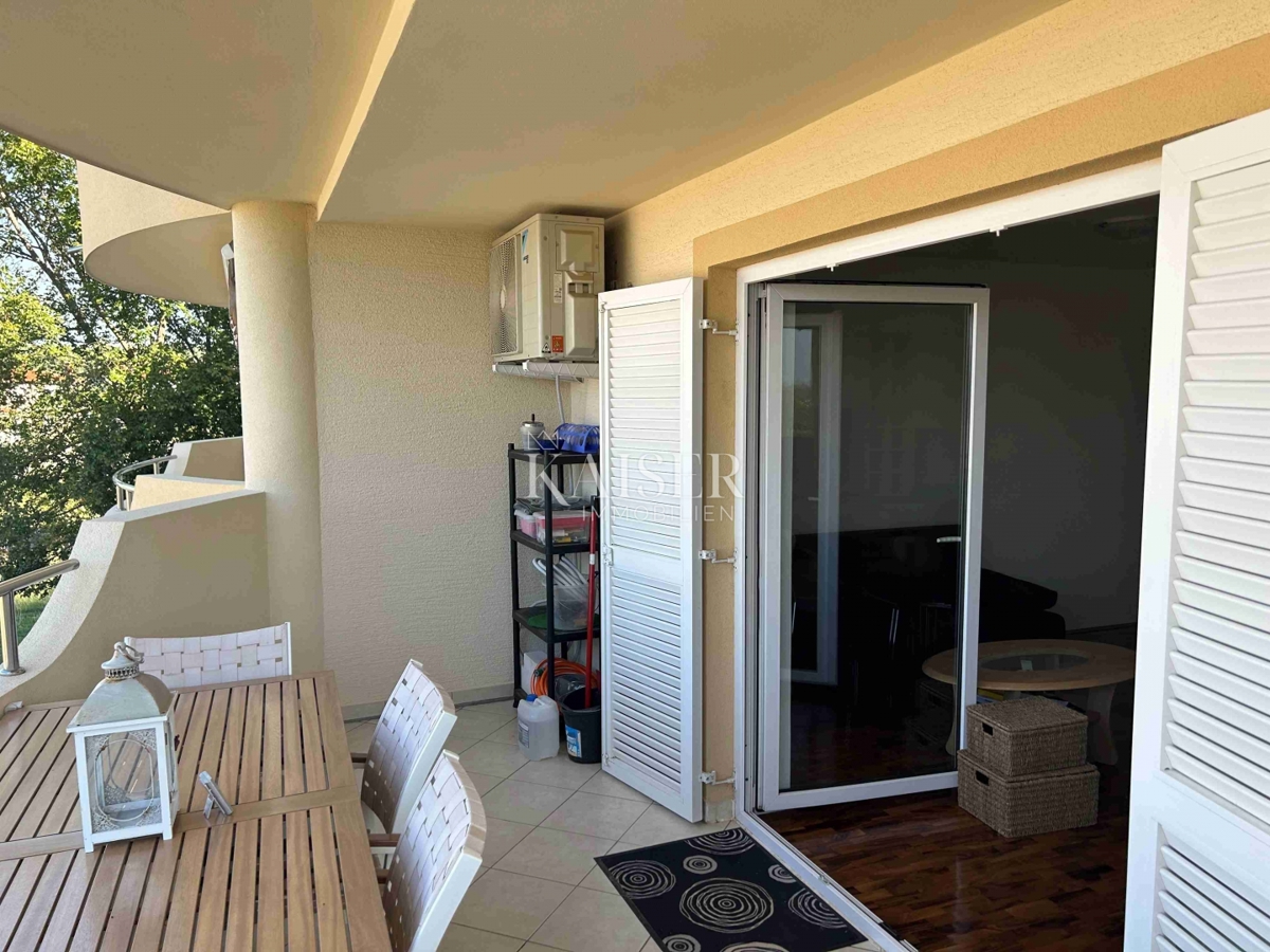 Krk, Malinska, apartma s pogledom na morje 