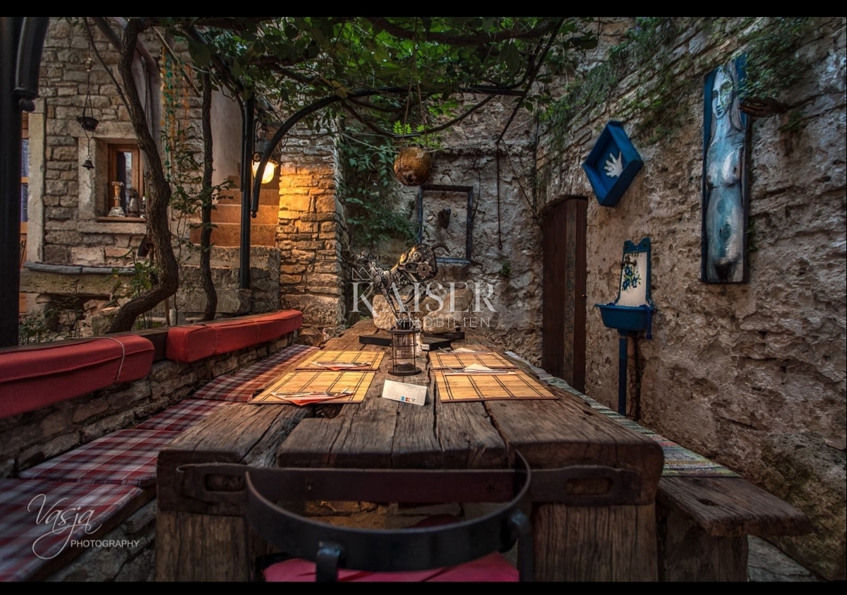 Istra, Ruvinj - restavracija