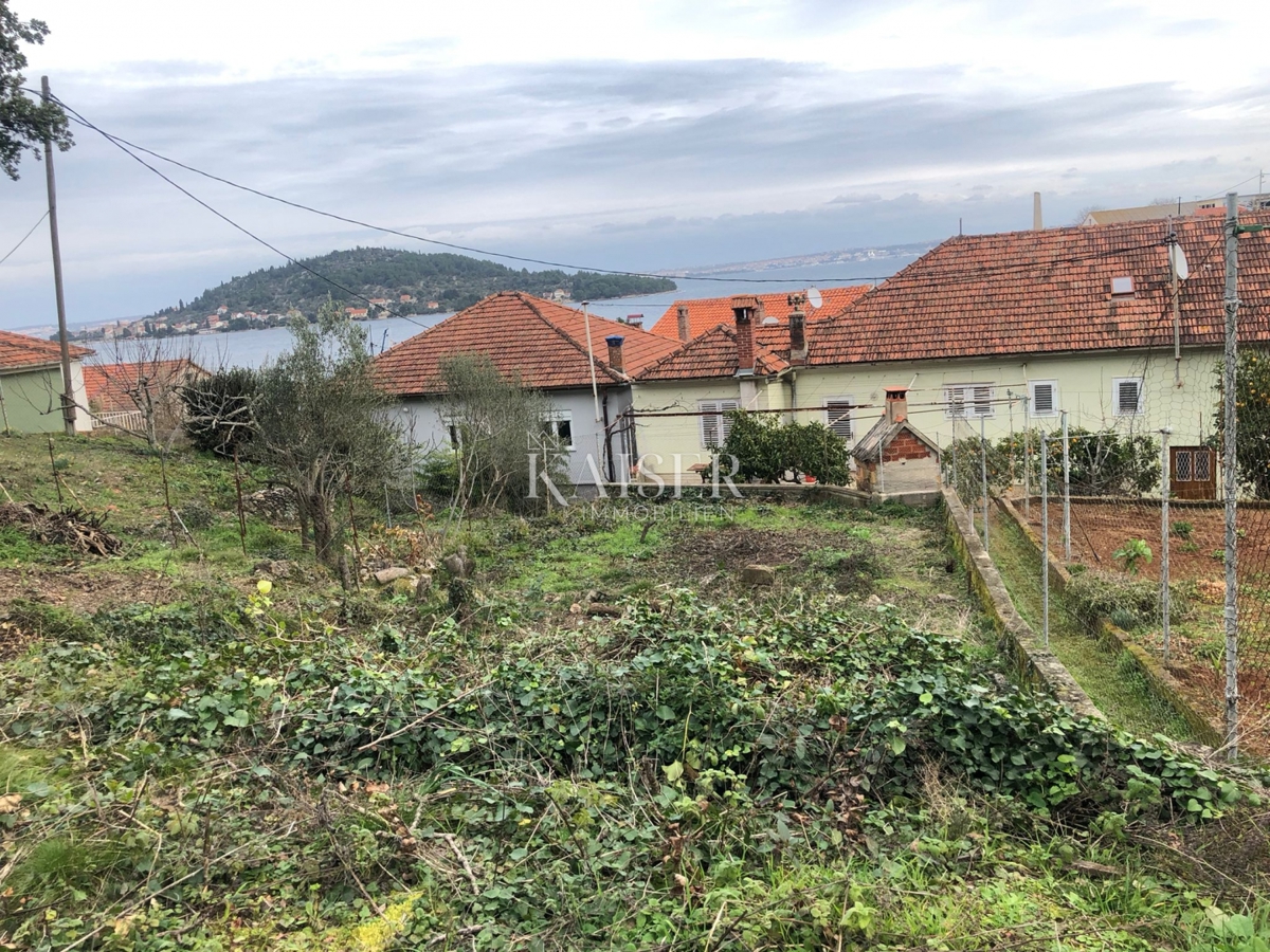  Zazidljivo zemljišče Kali, 426m2