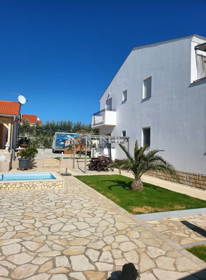Donja Jagodnja, Zadar - Luksuzna vila z bazenom in hišo za druženje