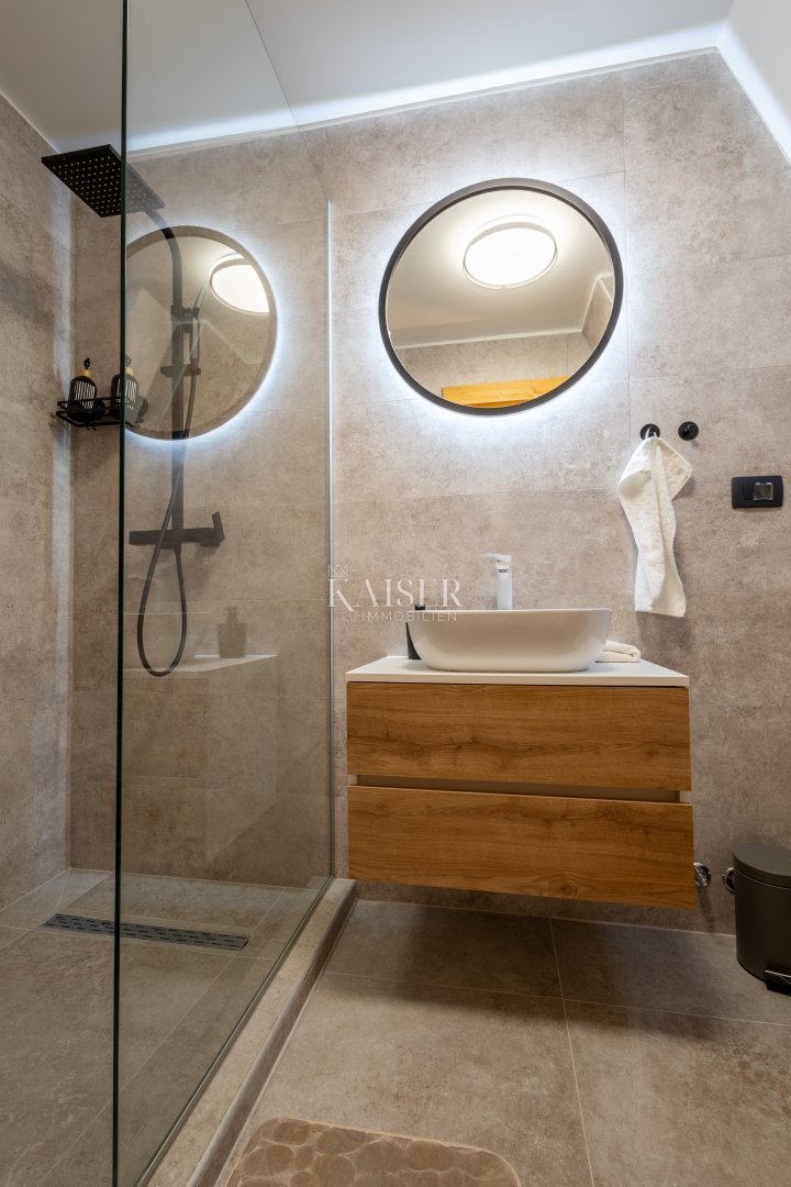 Delnice - vila z bazenom 