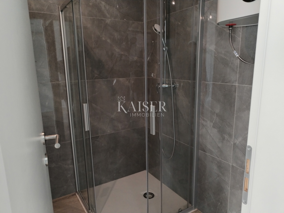 Istra, Umag, stanovanje 67 m2, 300m od morja