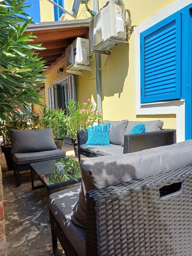 Prostoren pritlični apartma v Svetem Jakovu – otok Lošinj