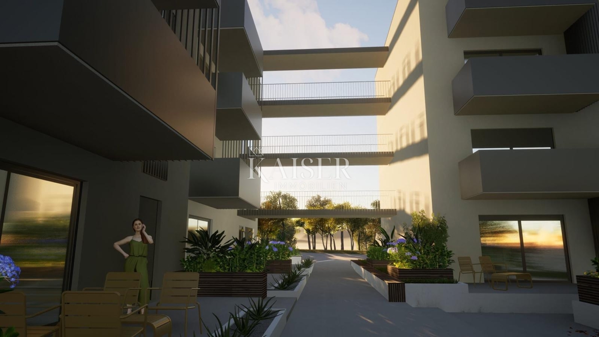 Istra - Poreč, stanovanje v stavbi z dvigalom in bazenom, dve spalnici