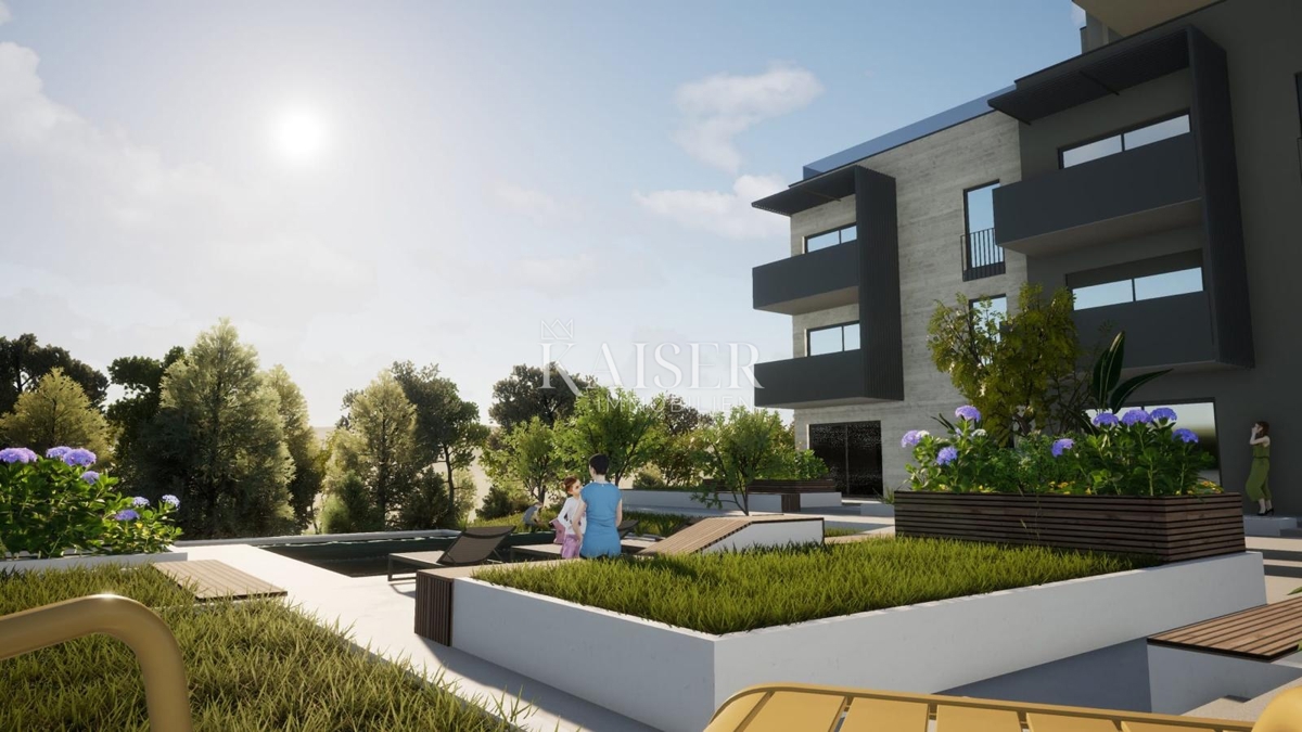 Istra - Poreč, stanovanje v stavbi z dvigalom in bazenom, dve spalnici