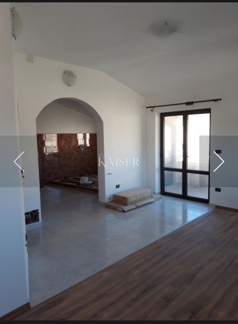 Istra, Pula, Veruda - hiša 6 enot