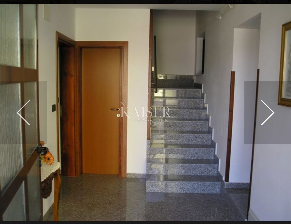 Istra, Pula, Veruda - hiša 6 enot