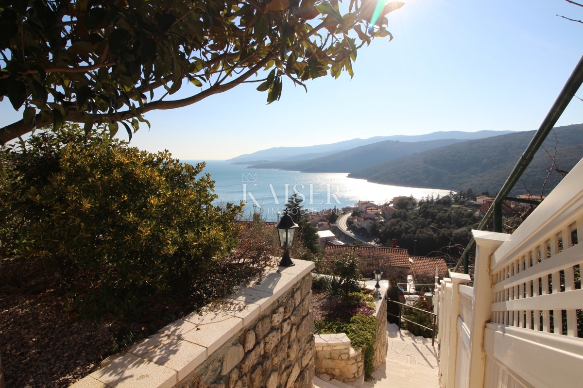 Istra, Rabac – Penthouse z edinstvenim pogledom na morje, mirna lokacija, blizu plaže