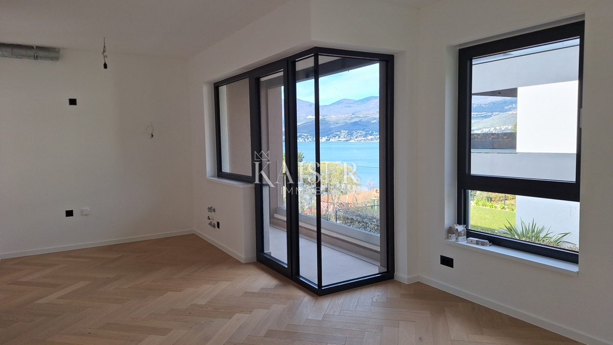 Bivio-Rijeka, ekskluzivno stanovanje s panoramskim razgledom in prostorno teraso