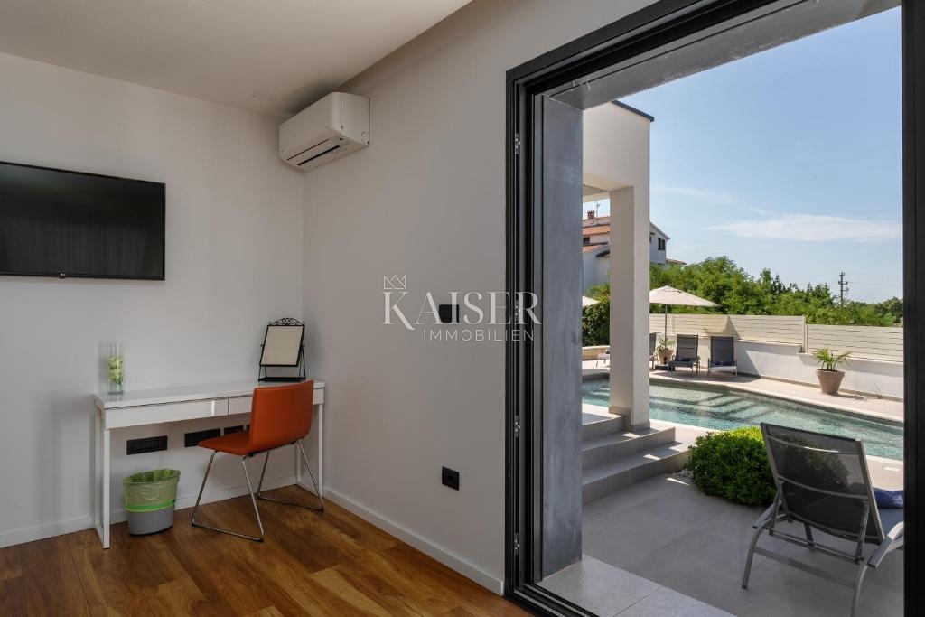 Istra - Poreč, čudovita luksuzna vila s pogledom na morje