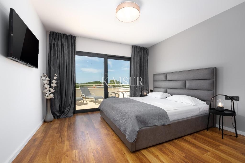 Istra - Poreč, čudovita luksuzna vila s pogledom na morje