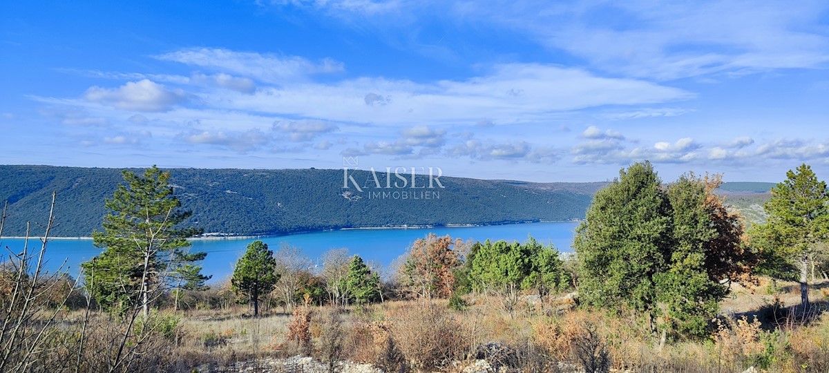 Istra, Labin - gradbeno zemljišče s pogledom na morje, 1200 m2