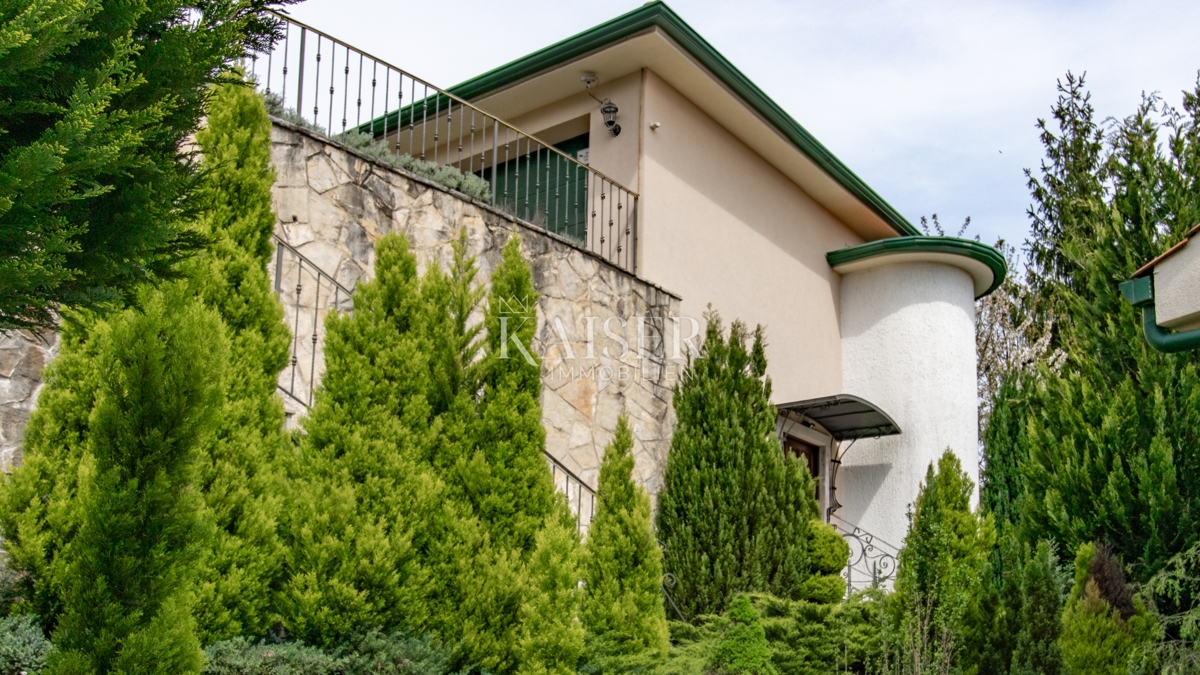 Opatijska riviera, vila z bazenom