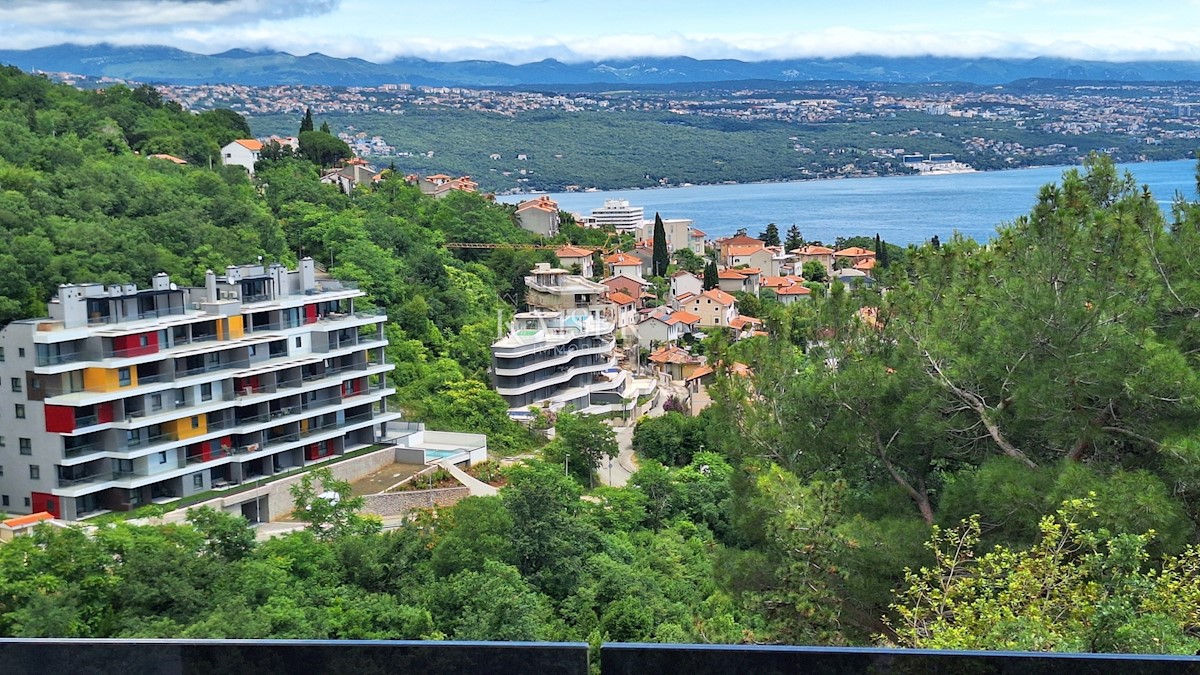 Opatija, penthouse, na iskani lokaciji z razgledom 