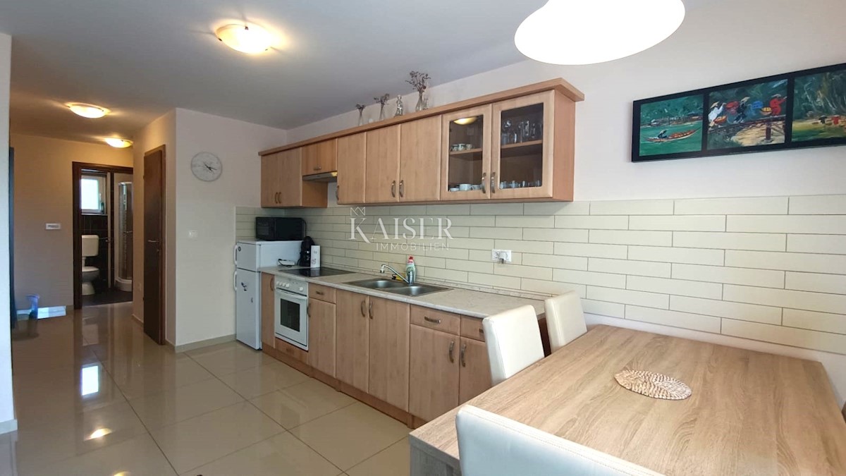 Soline, otok Krk - apartma 65m2, blizu morja