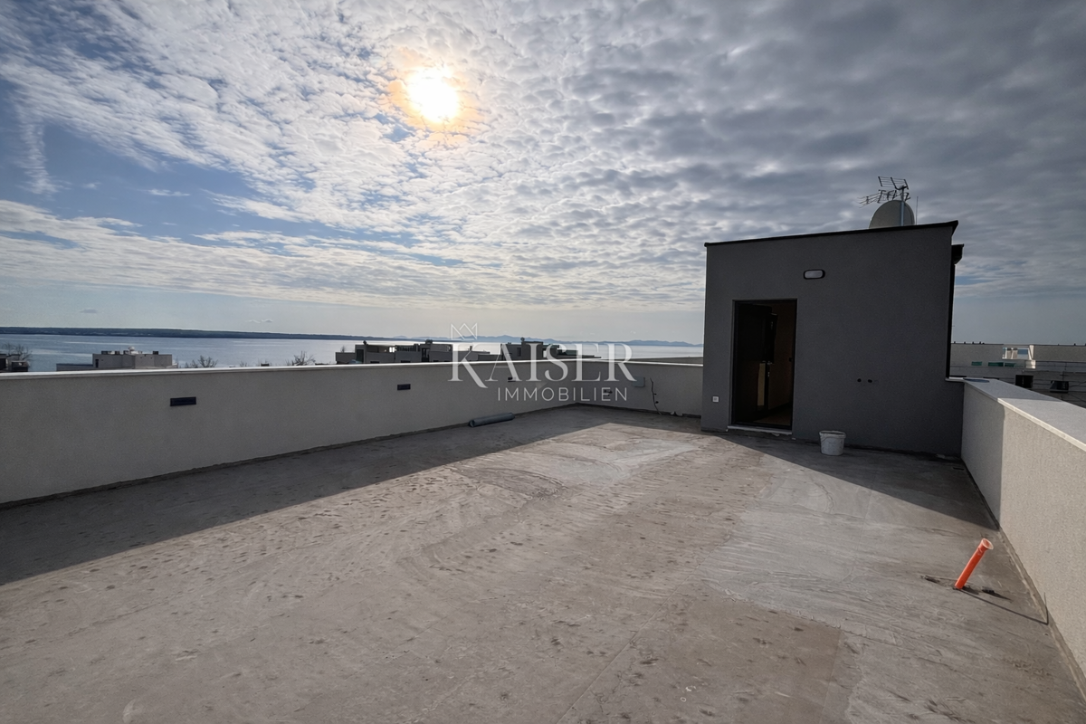 Zadar, Privlaka novogradnja stanovanje v bližini morja (200m)