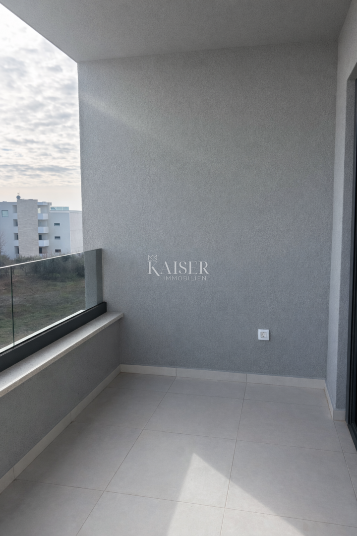 Zadar, Privlaka novogradnja stanovanje v bližini morja (200m)