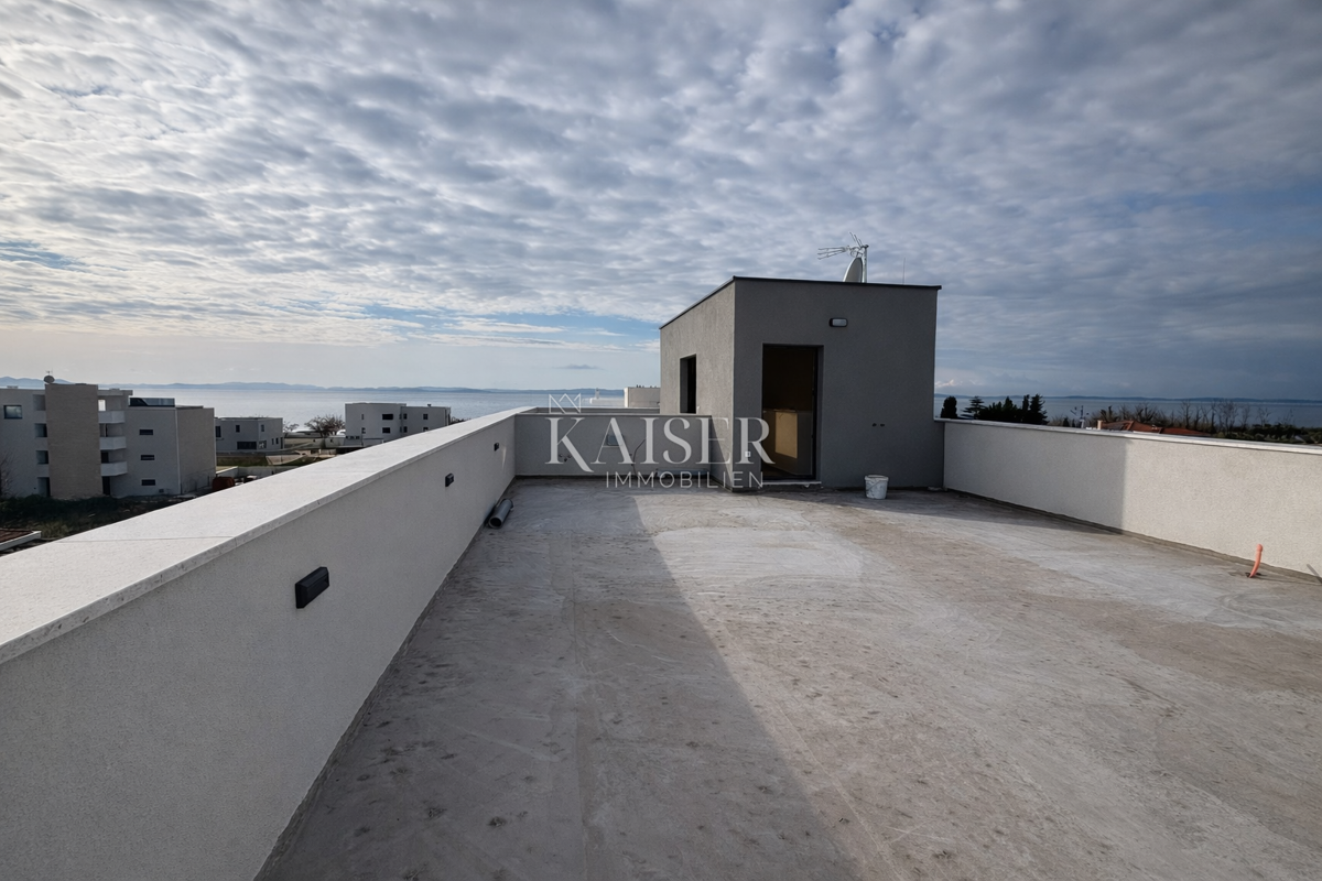 Zadar, Privlaka novogradnja stanovanje v bližini morja (200m)