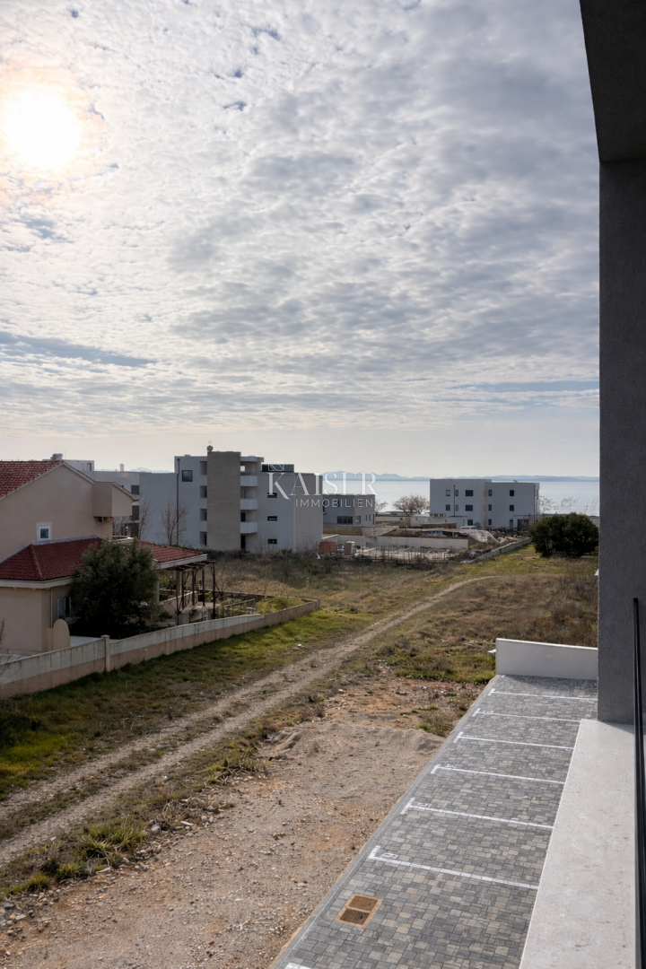 Zadar, Privlaka novogradnja stanovanje v bližini morja (200m)