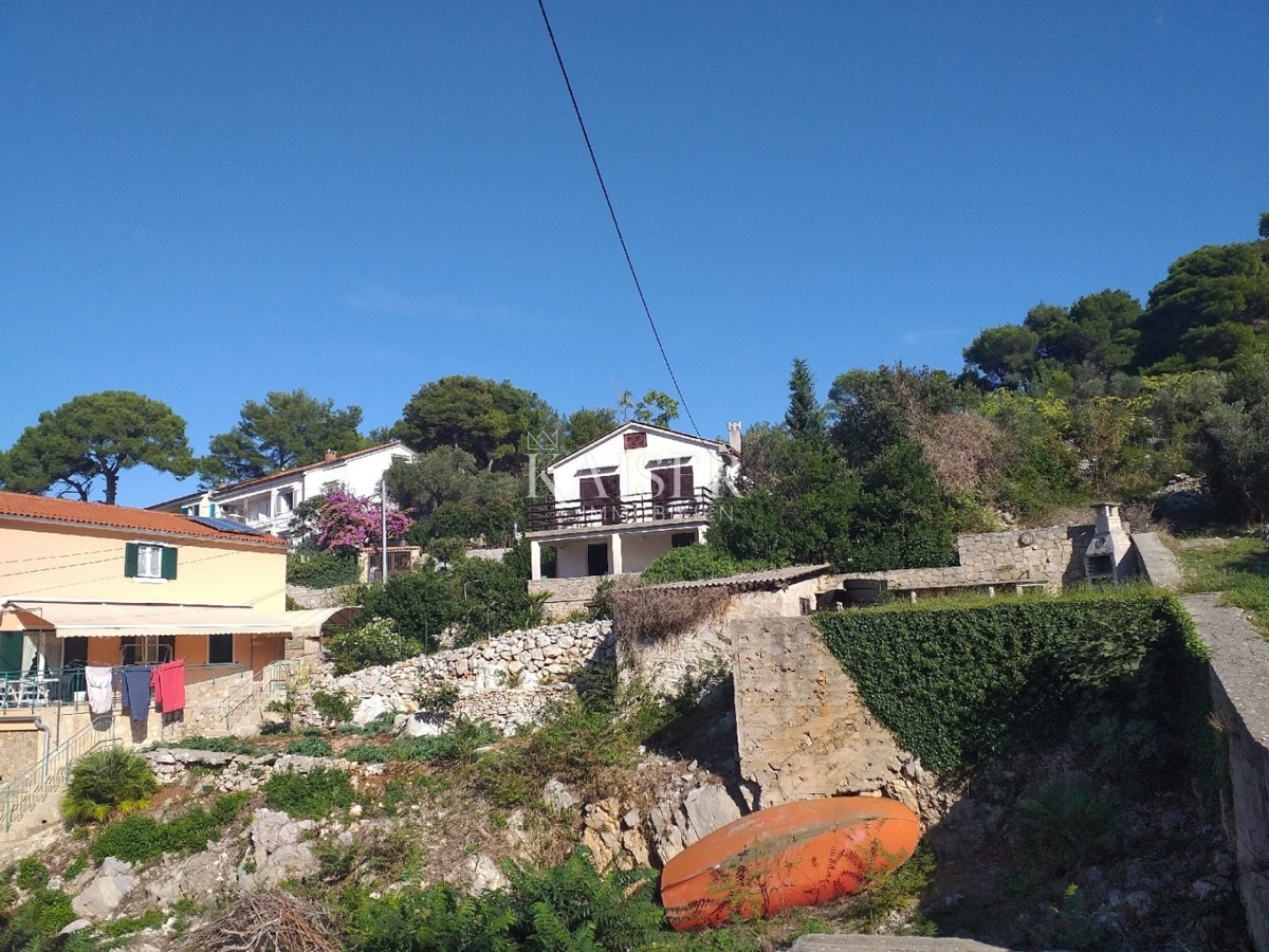 Veli Lošinj, hiša v zalivu Rovenska - 70 m od morja, obdana z zelenjem