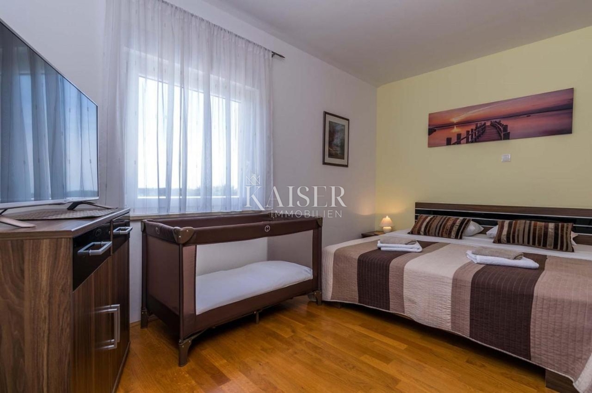 Istra, Pula - Družinska hiša 250m² na atraktivni lokaciji z bazenom