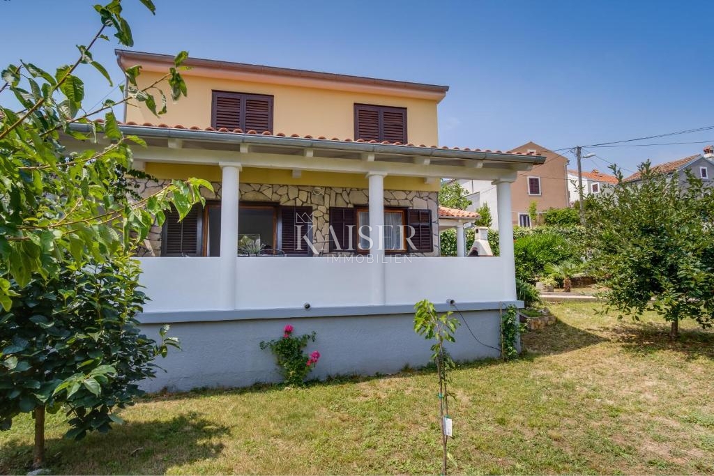 Otok Lošinj, Nerezine, hiša 74m2