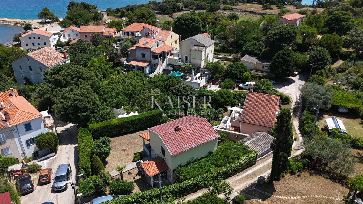 Otok Lošinj, Nerezine, hiša 74m2
