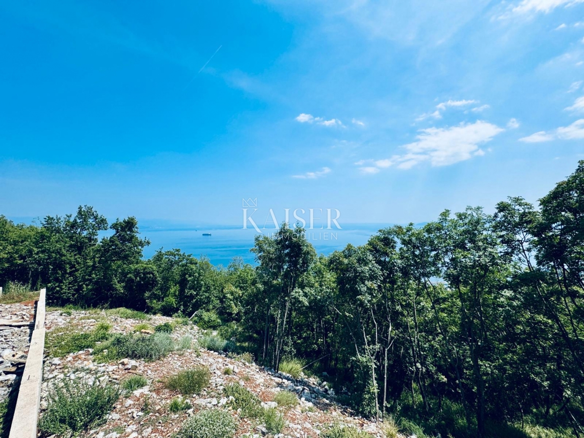 Opatija, Veprinac – Zemljišče s fenomenalnim razgledom in dovoljenjem za luksuzno vilo