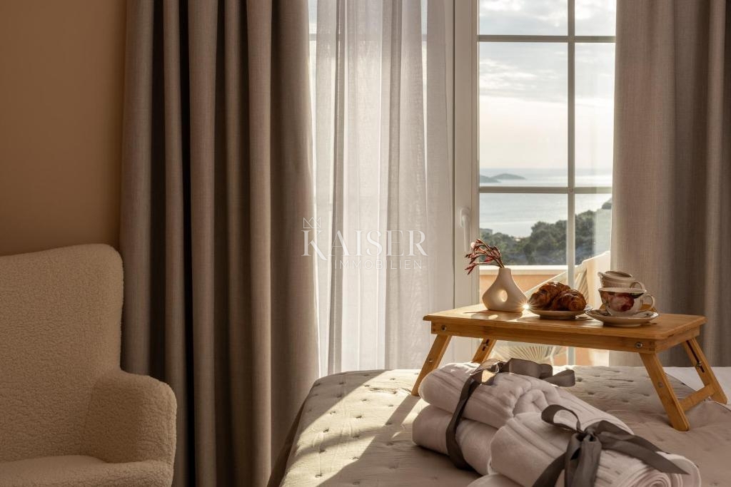 Vila Ražanj, Rogoznica, 230m2