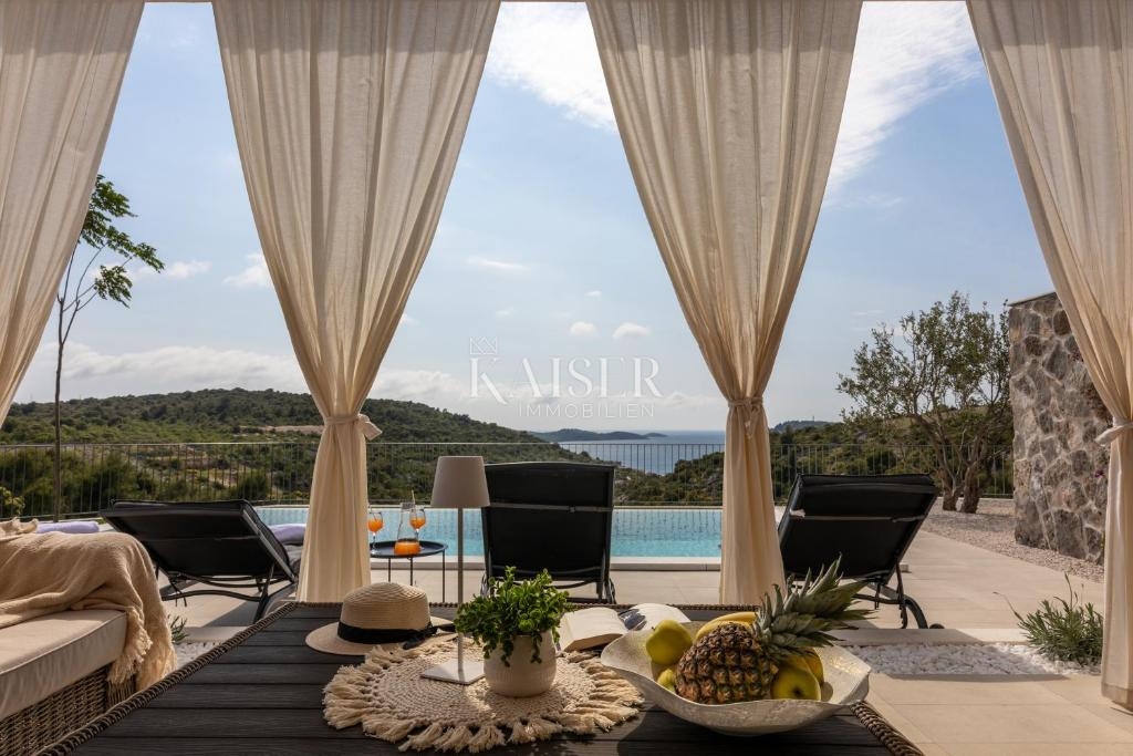 Vila Ražanj, Rogoznica, 230m2