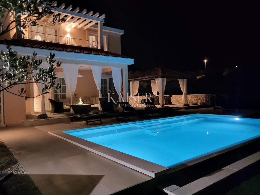 Vila Ražanj, Rogoznica, 230m2