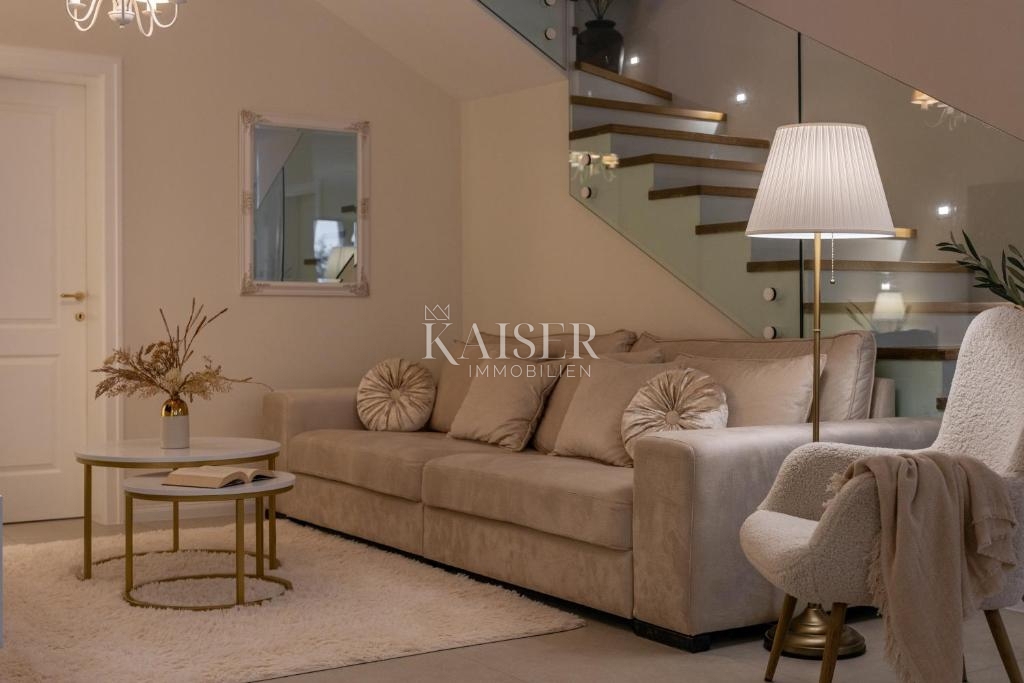 Vila Ražanj, Rogoznica, 230m2