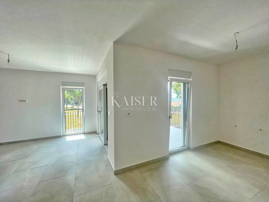 Zadar, Bibinje - luksuzno stanovanje 77 m2 ob morju.
