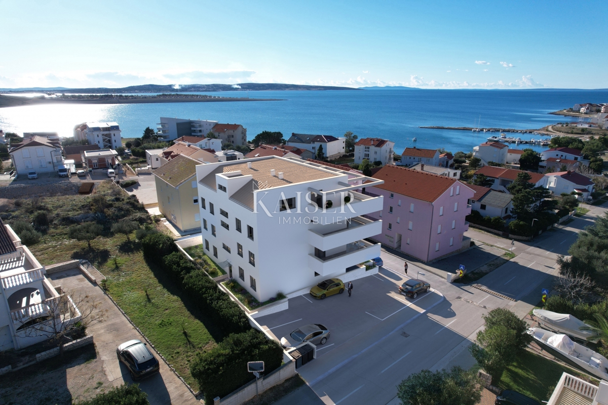 Pag, Povljana - trosobno stanovanje 98,8 m2, 180 m od morja