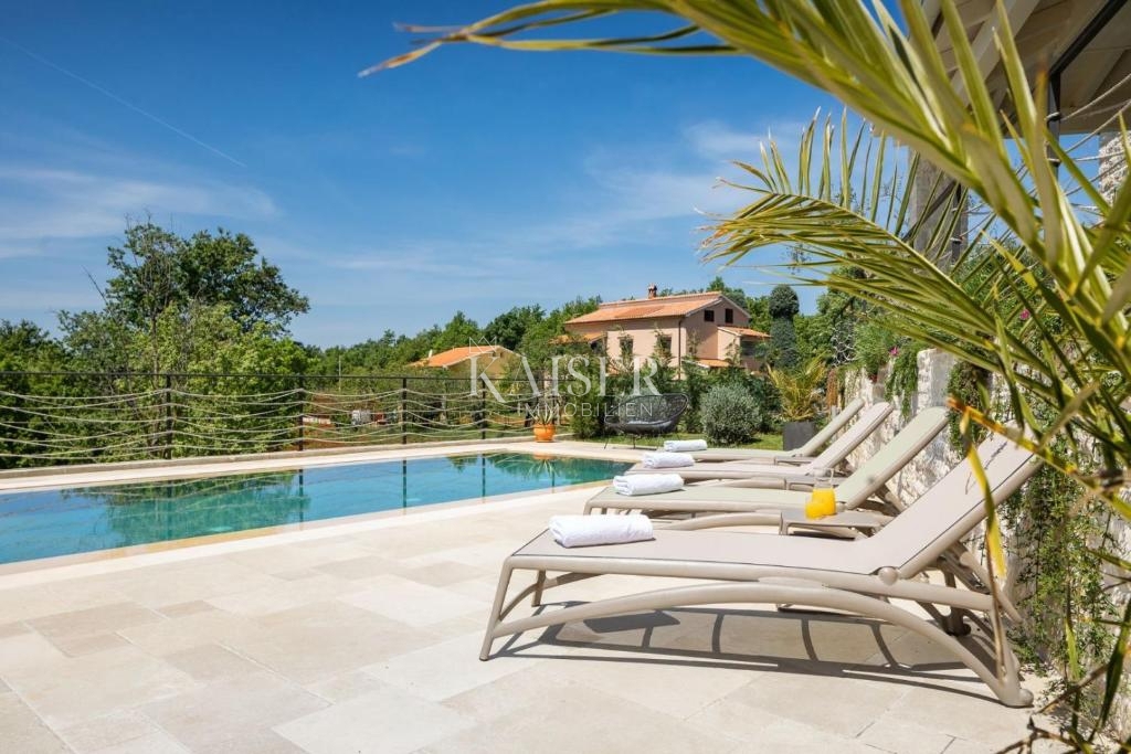 Istra - Višnjan, čudovita kamnita mediteranska vila 