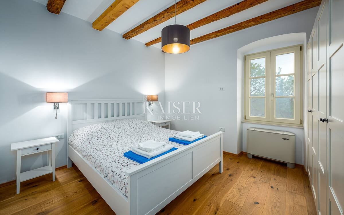 Istra, Labin - priložnost, hiša z bazenom na veliki parceli in pogledom na morje, 120 m2 