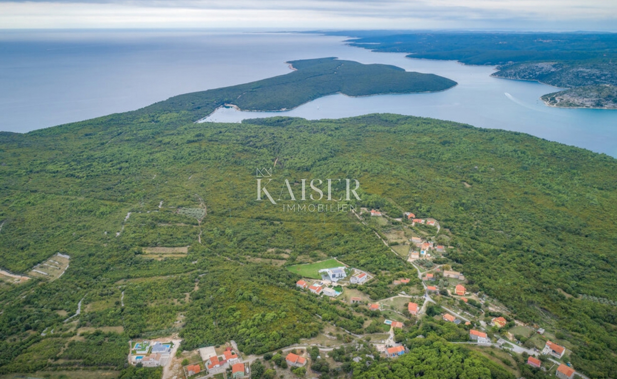 Istra, Labin - priložnost, hiša z bazenom na veliki parceli in pogledom na morje, 120 m2 