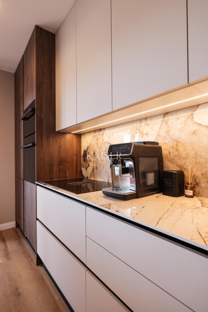 Zadar, Višnjik - Luksuzni penthouse v novogradnji z možnostjo strešne terase